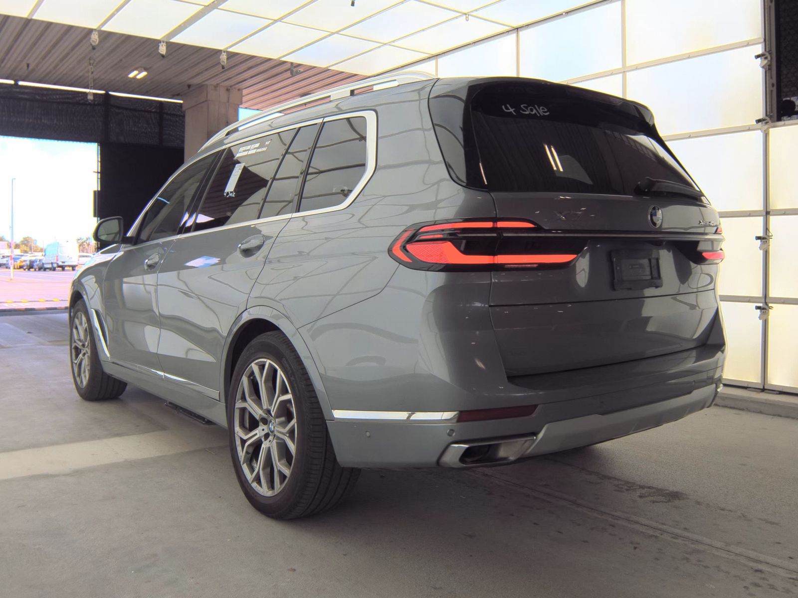 2025 BMW X7 xDrive40i AWD