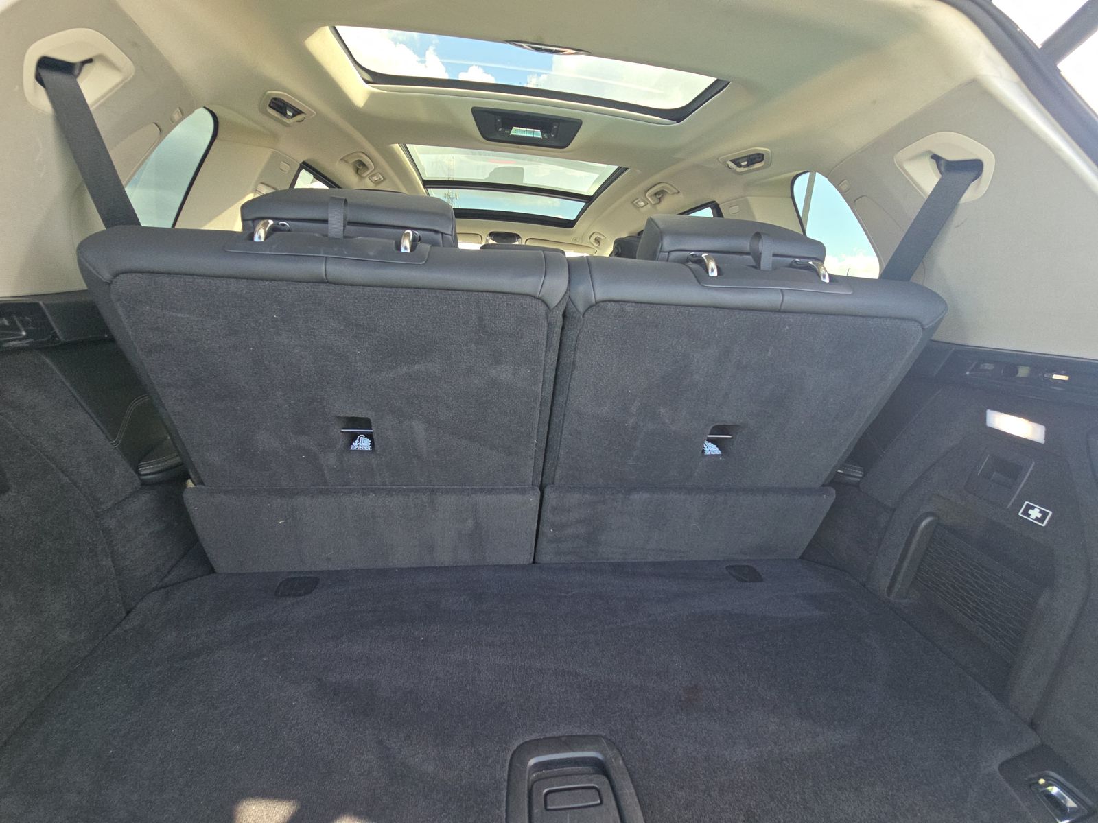 2025 BMW X7 xDrive40i AWD