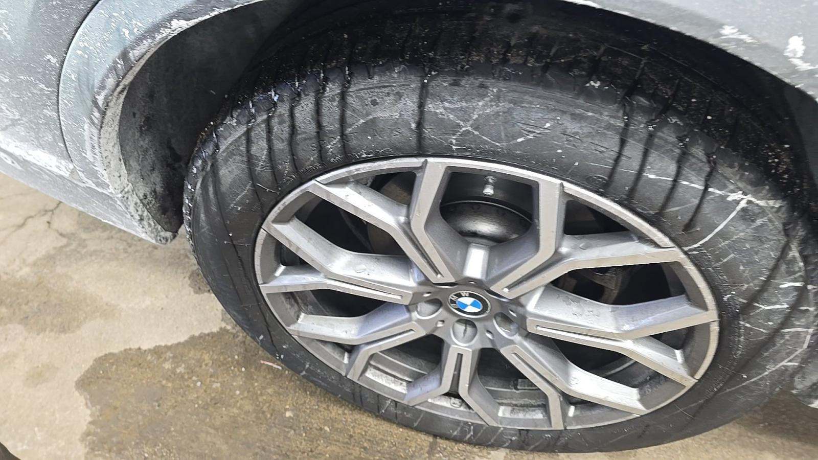 2025 BMW X7 xDrive40i AWD