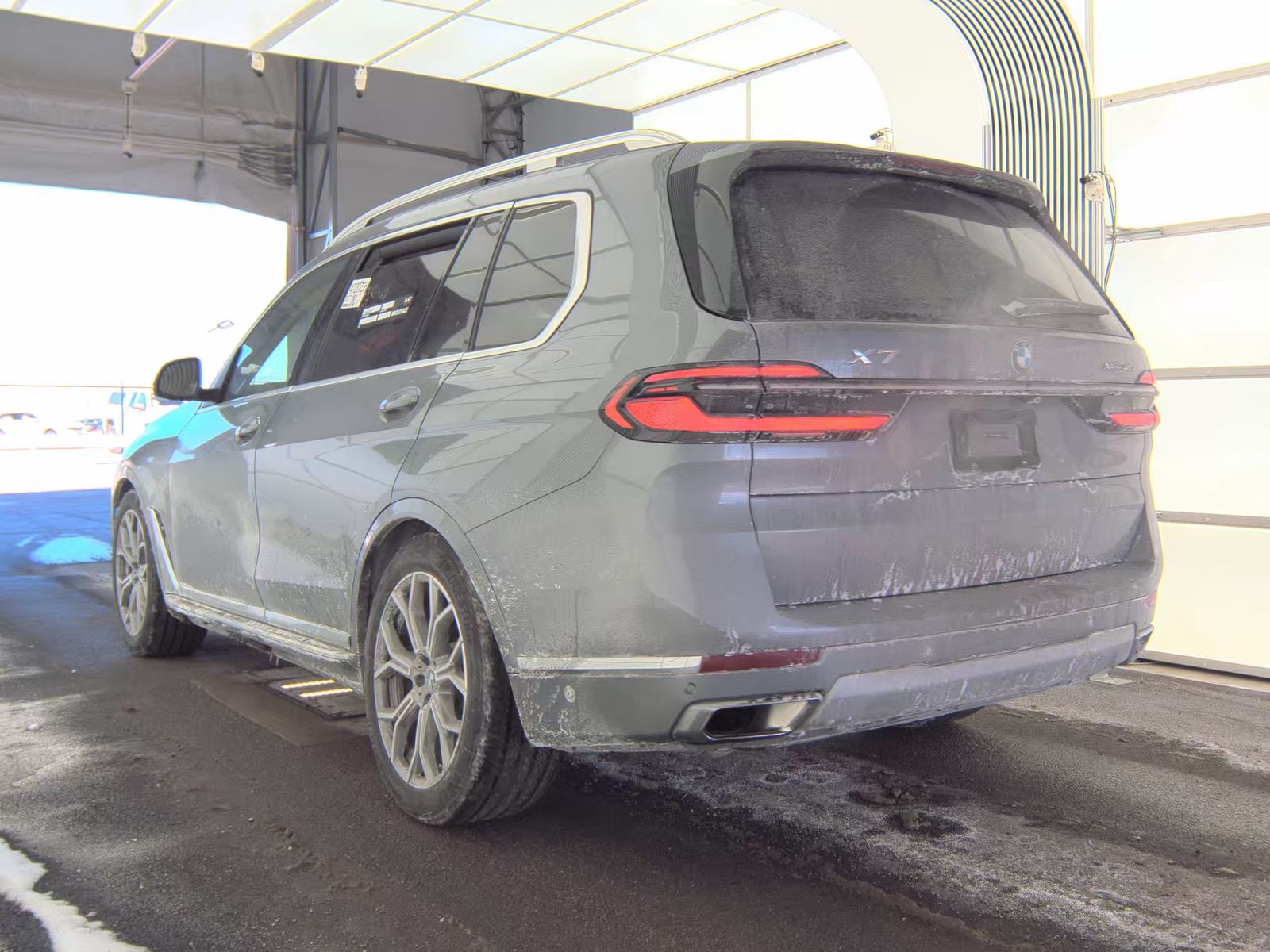 2025 BMW X7 xDrive40i AWD