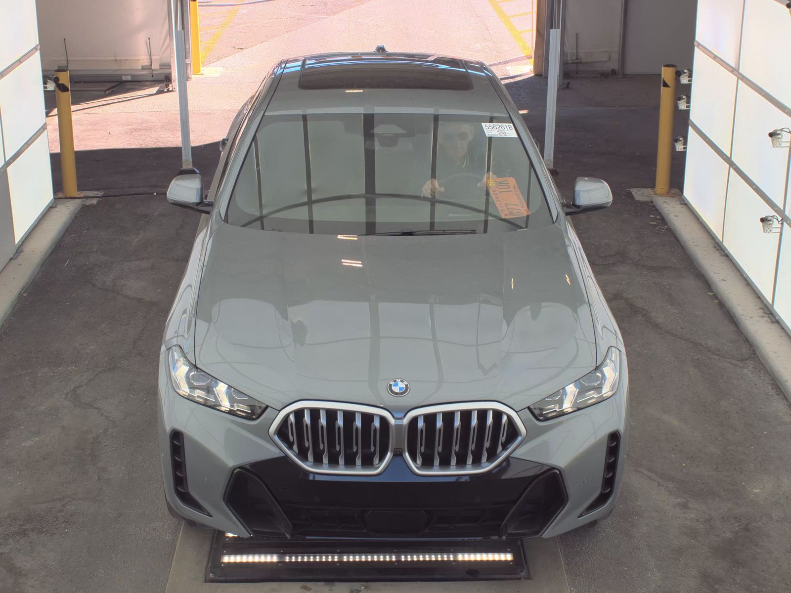 2025 BMW X6 xDrive40i AWD