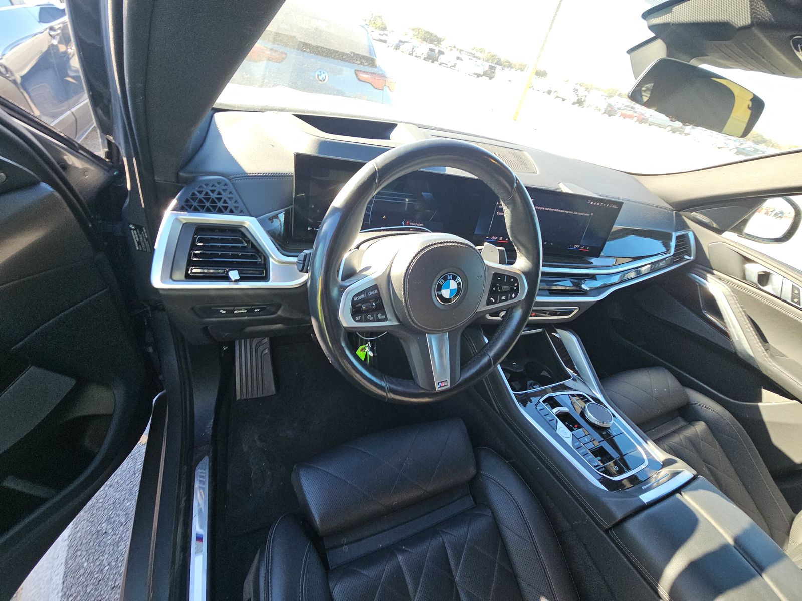 2025 BMW X6 xDrive40i AWD