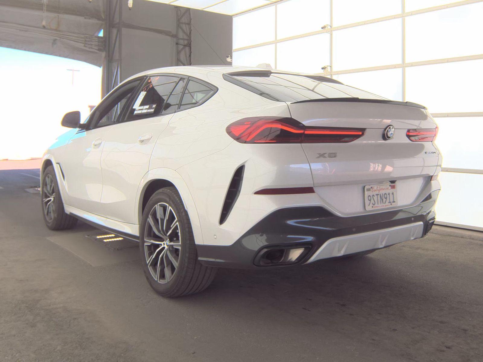 2025 BMW X6 xDrive40i AWD