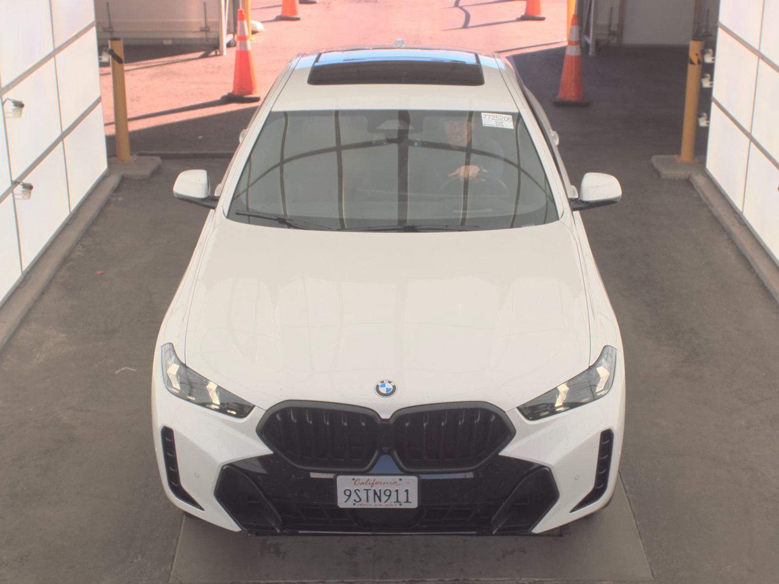 2025 BMW X6 xDrive40i AWD
