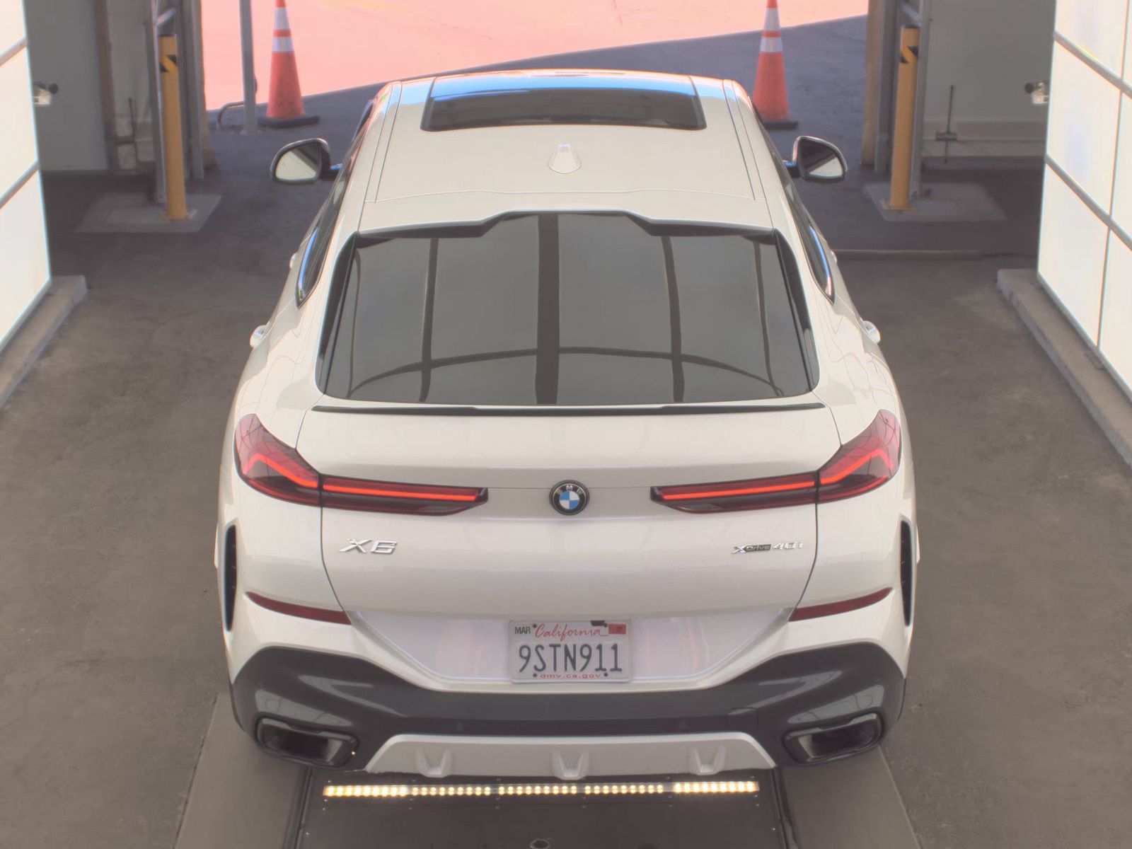 2025 BMW X6 xDrive40i AWD