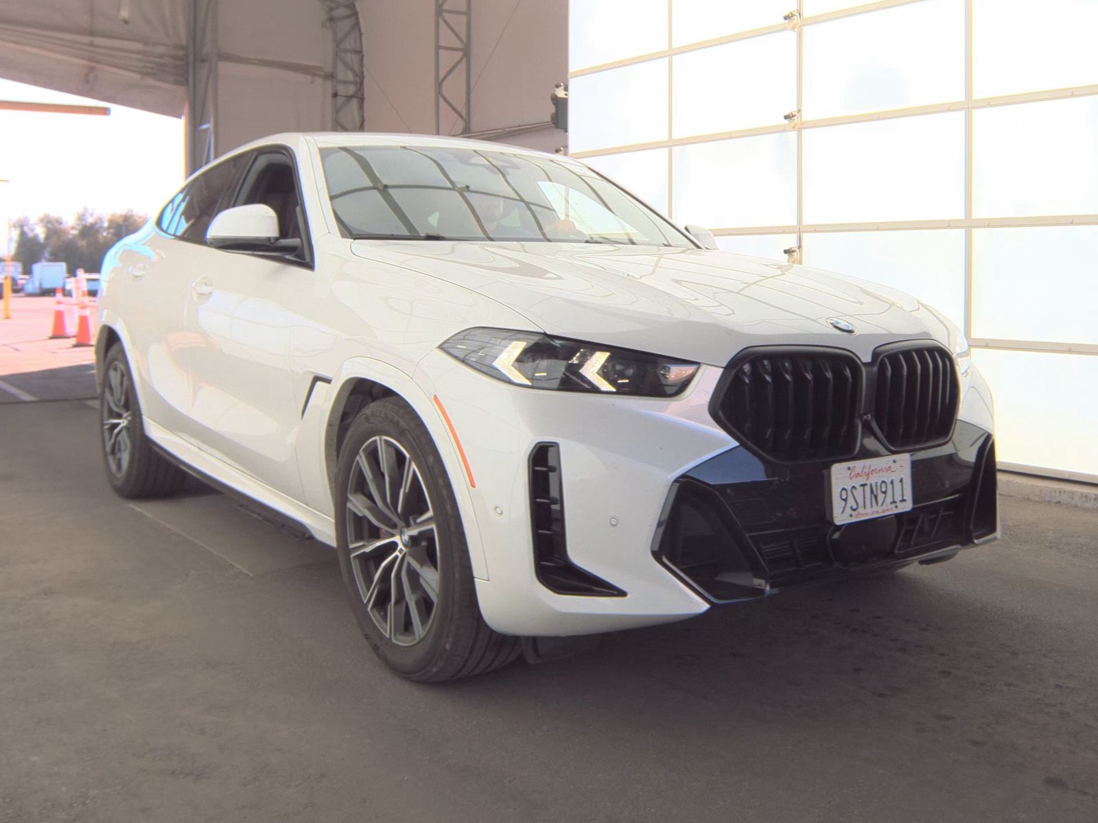 2025 BMW X6 xDrive40i AWD