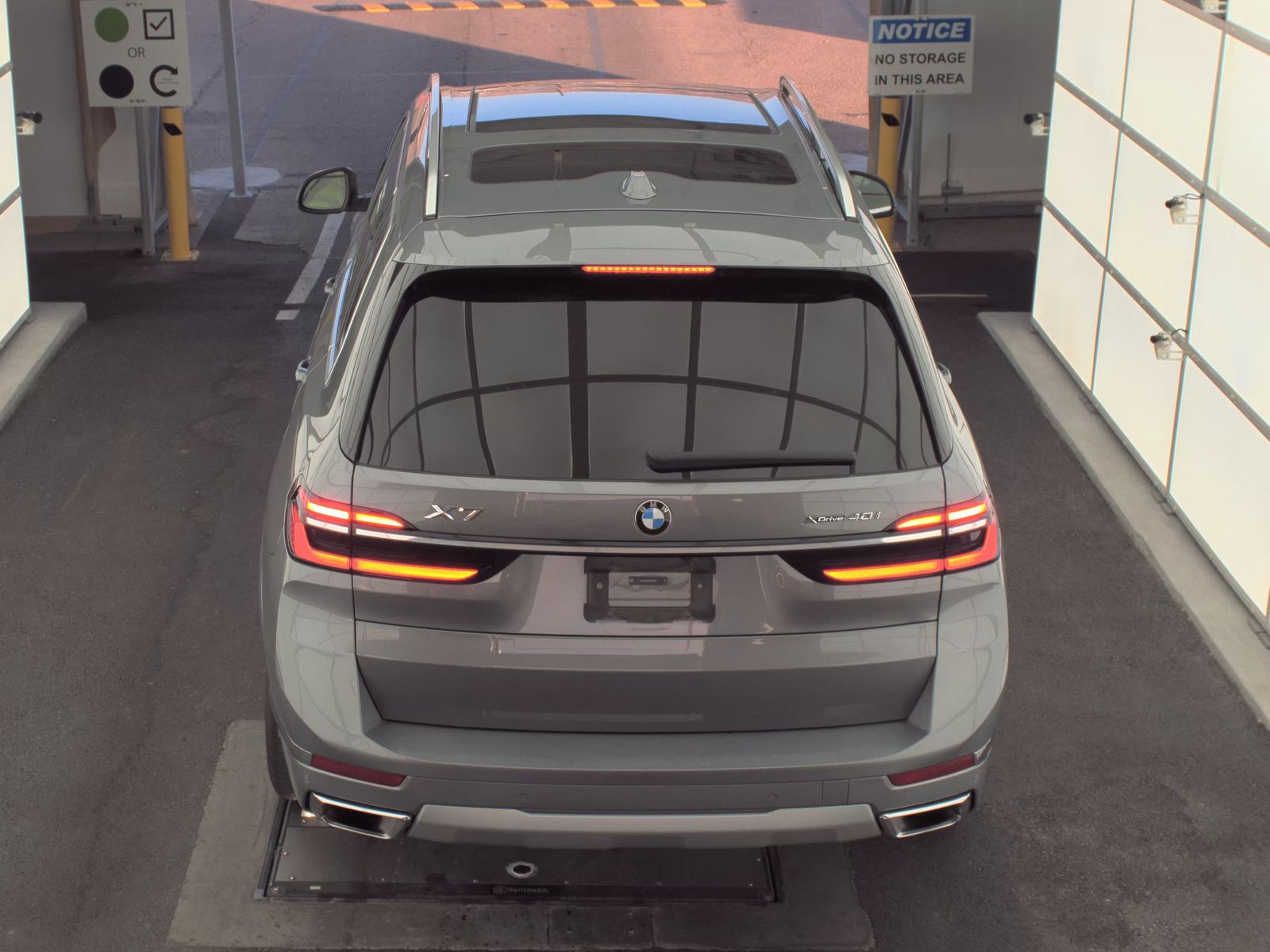 2025 BMW X7 xDrive40i AWD