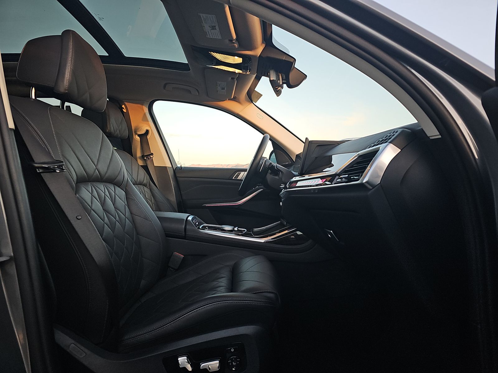 2025 BMW X7 xDrive40i AWD