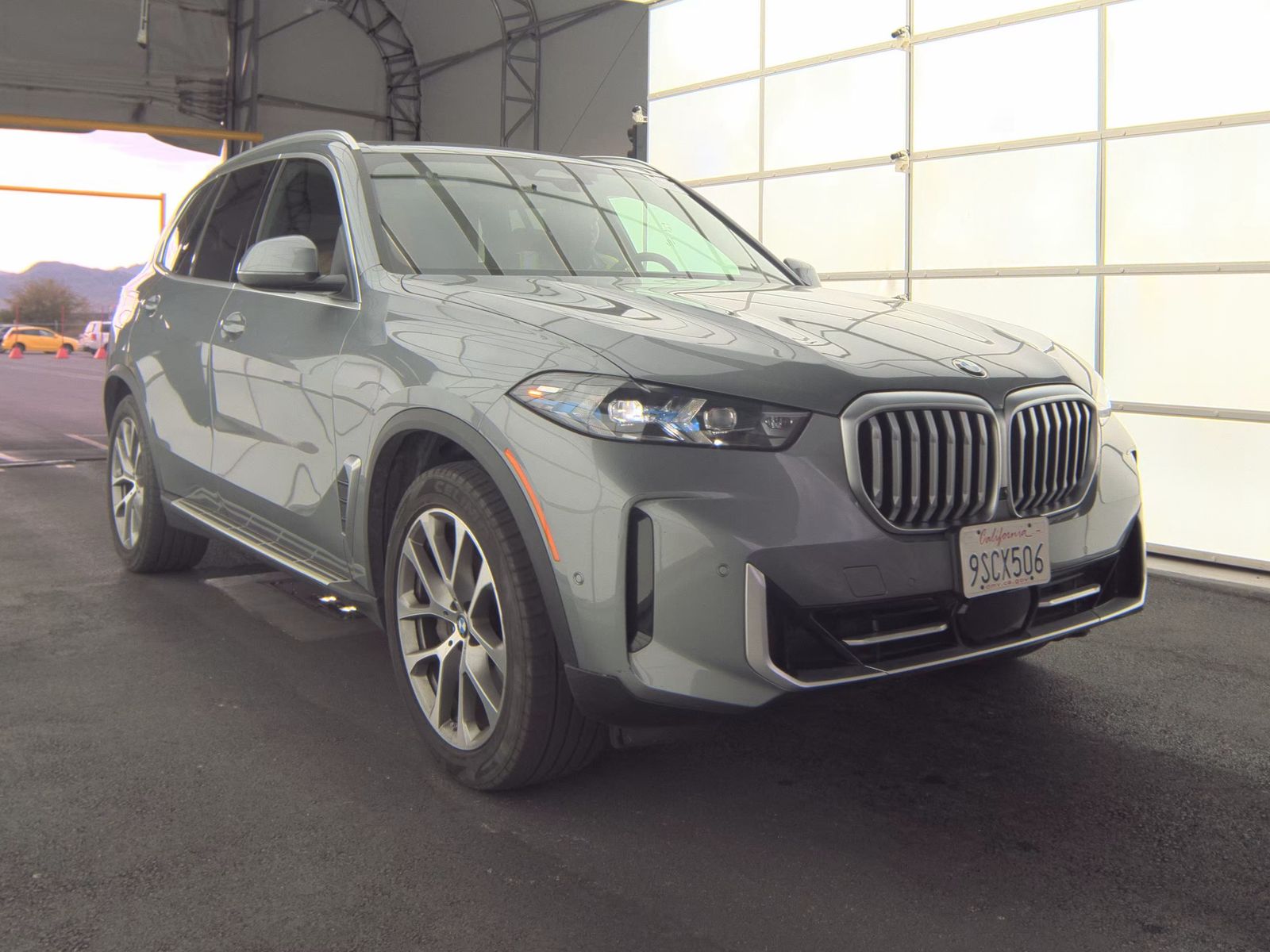 2025 BMW X5 xDrive40i AWD