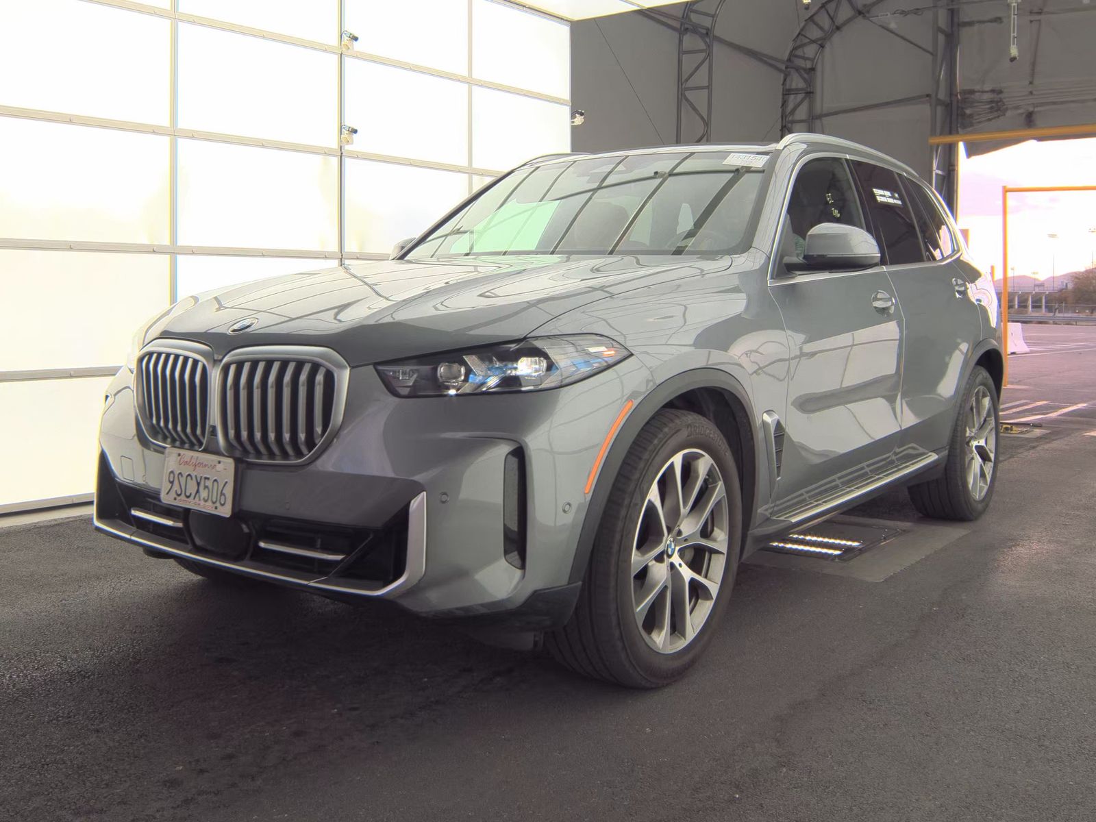 2025 BMW X5 xDrive40i AWD