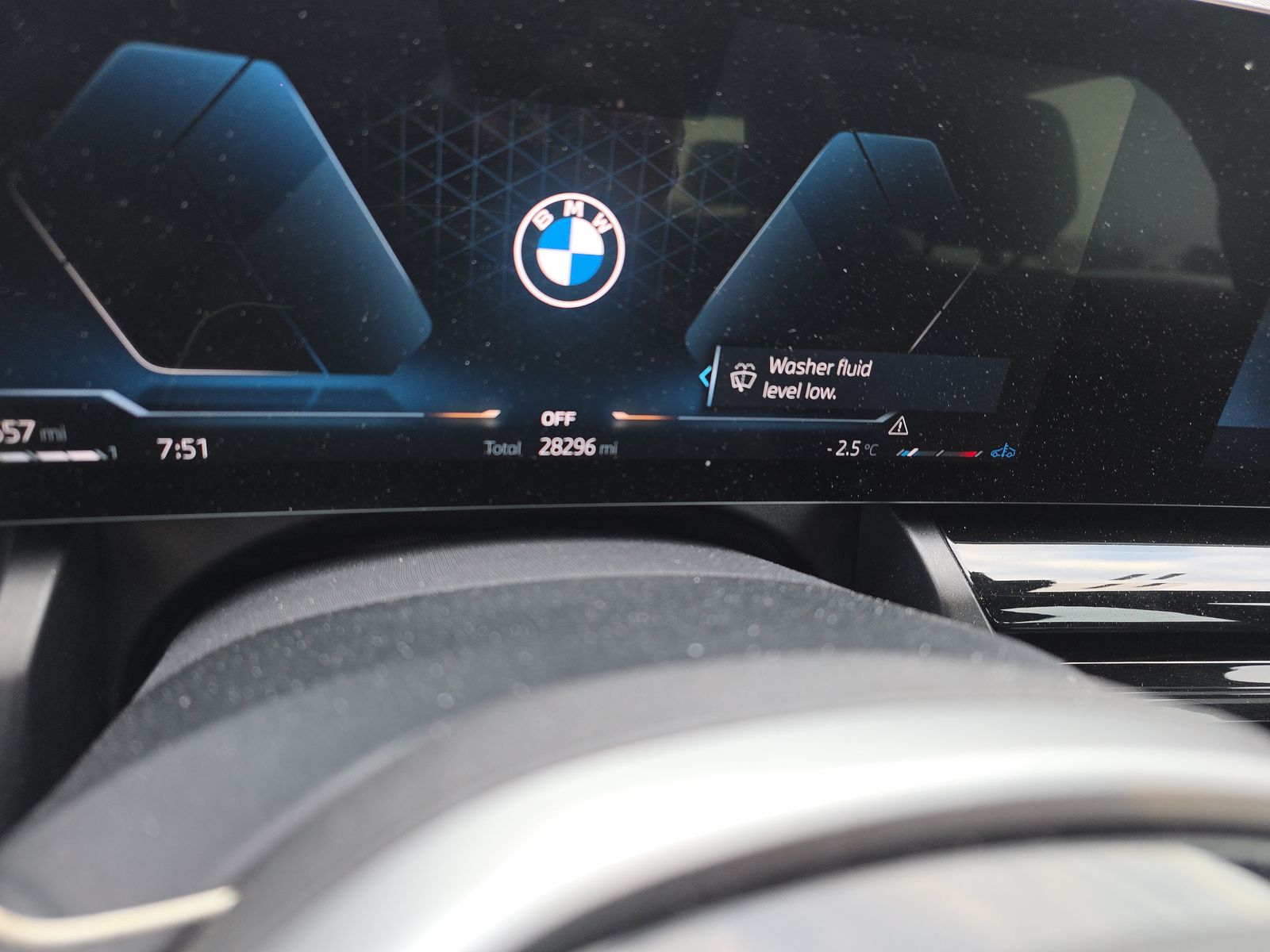 2025 BMW 5 Series 530i RWD