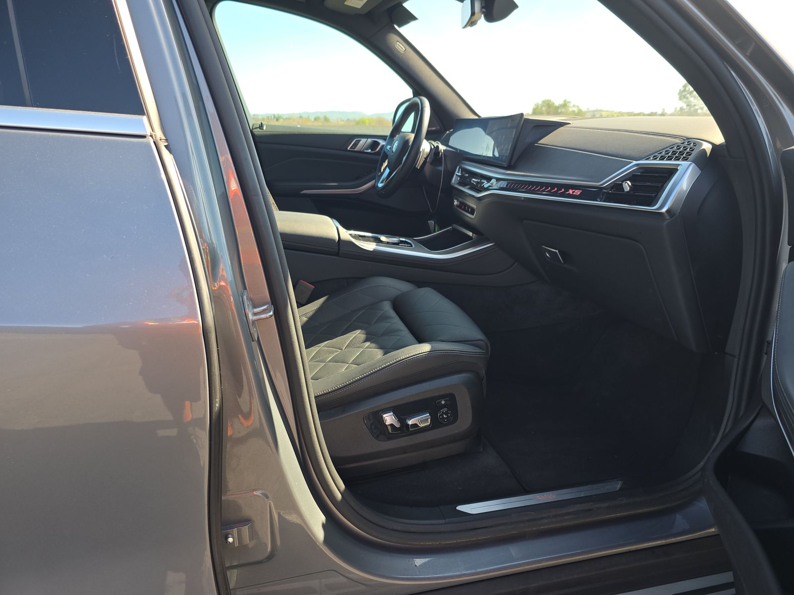 2025 BMW X5 xDrive40i AWD