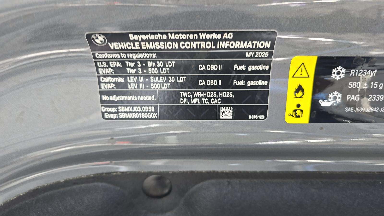 2025 BMW X5 xDrive40i AWD
