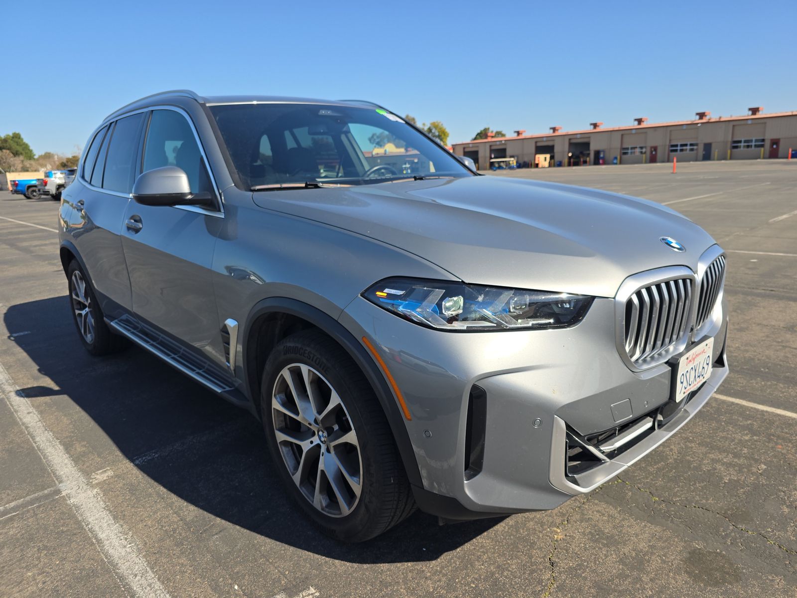 2025 BMW X5 xDrive40i AWD