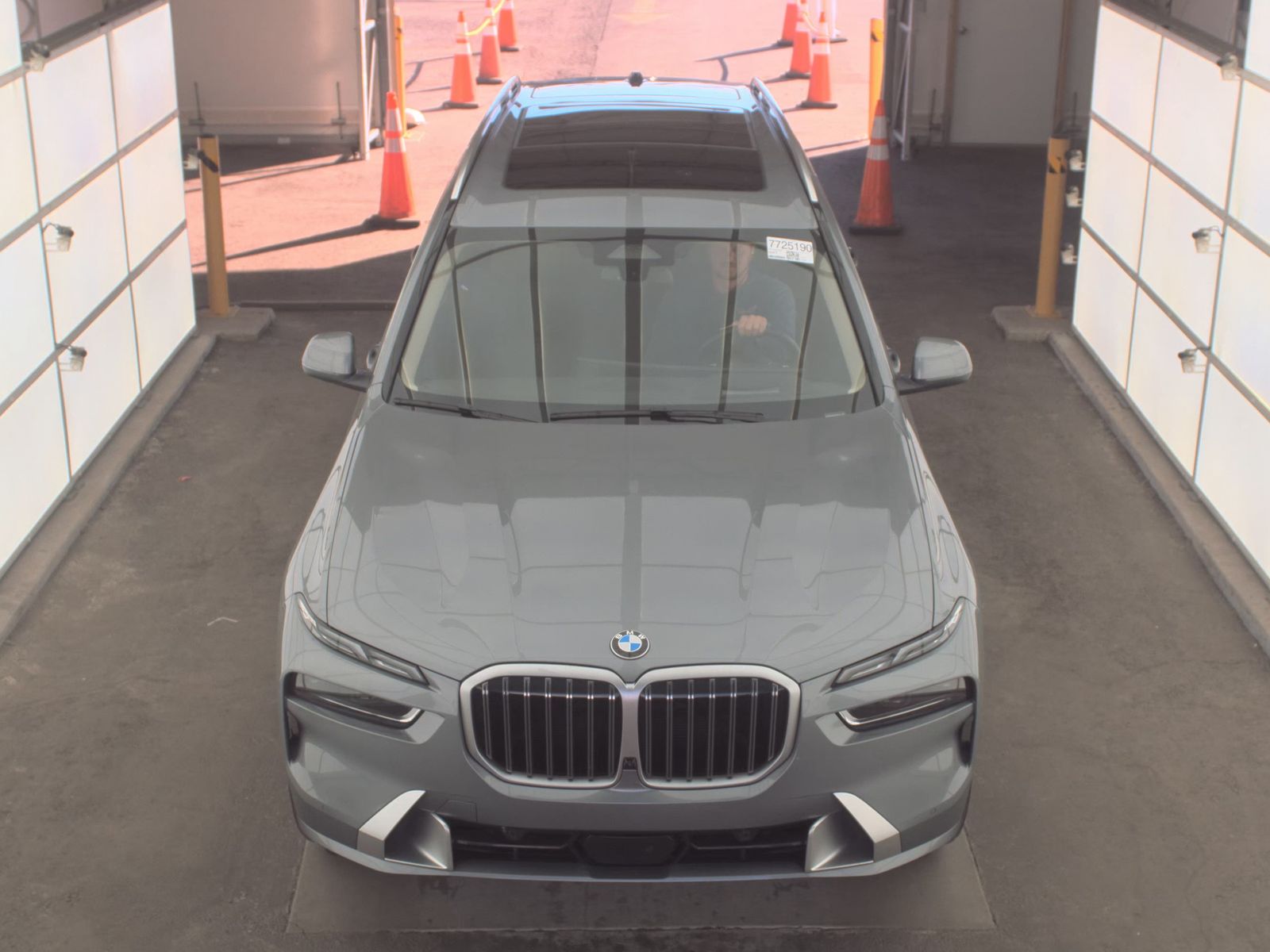 2025 BMW X7 xDrive40i AWD