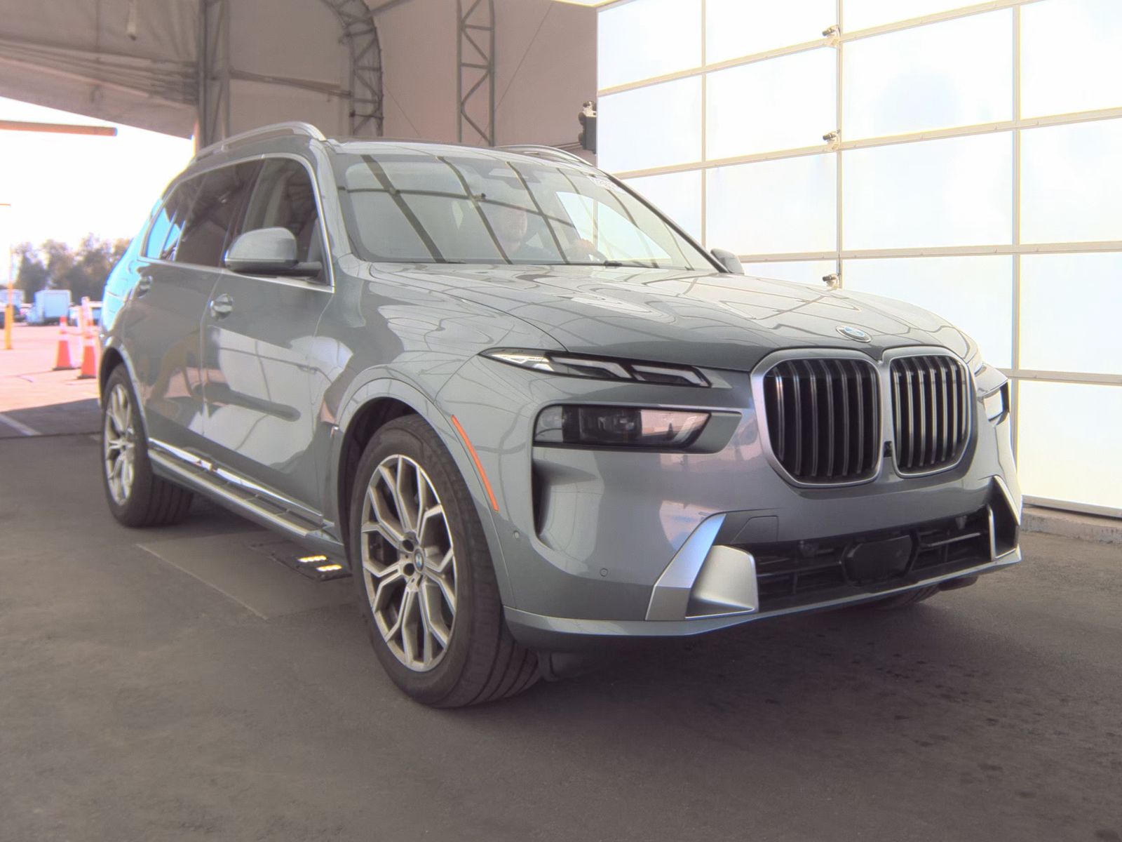 2025 BMW X7 xDrive40i AWD
