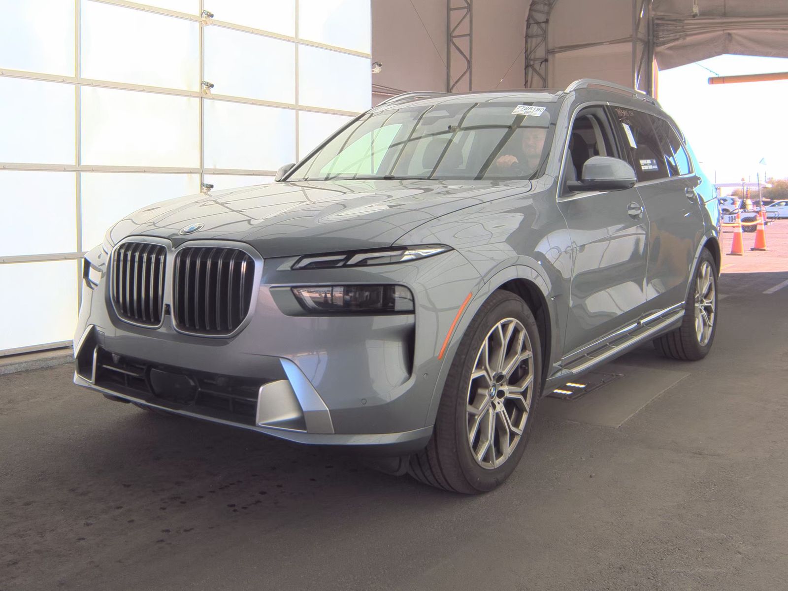 2025 BMW X7 xDrive40i AWD