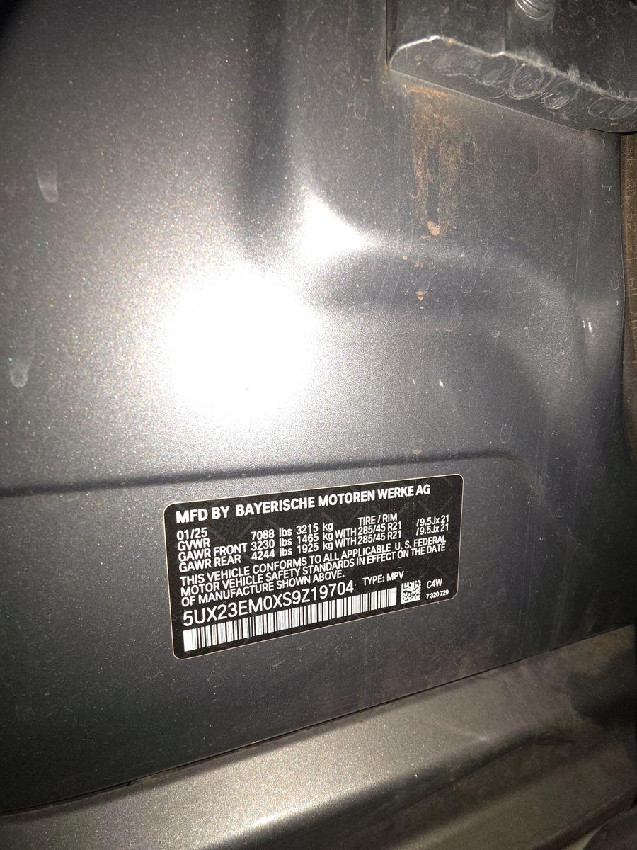 2025 BMW X7 xDrive40i AWD