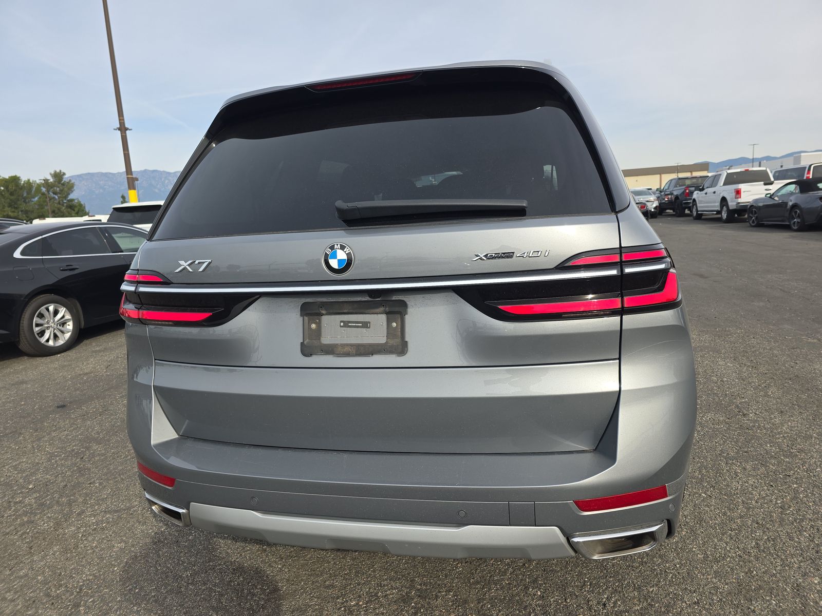 2025 BMW X7 xDrive40i AWD