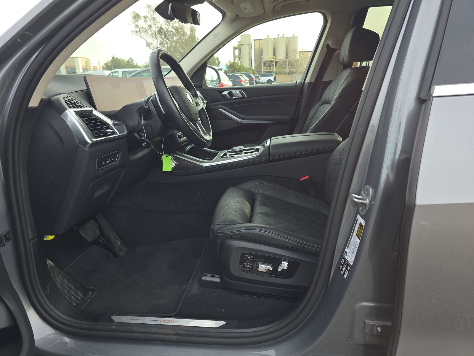 2025 BMW X7 xDrive40i AWD