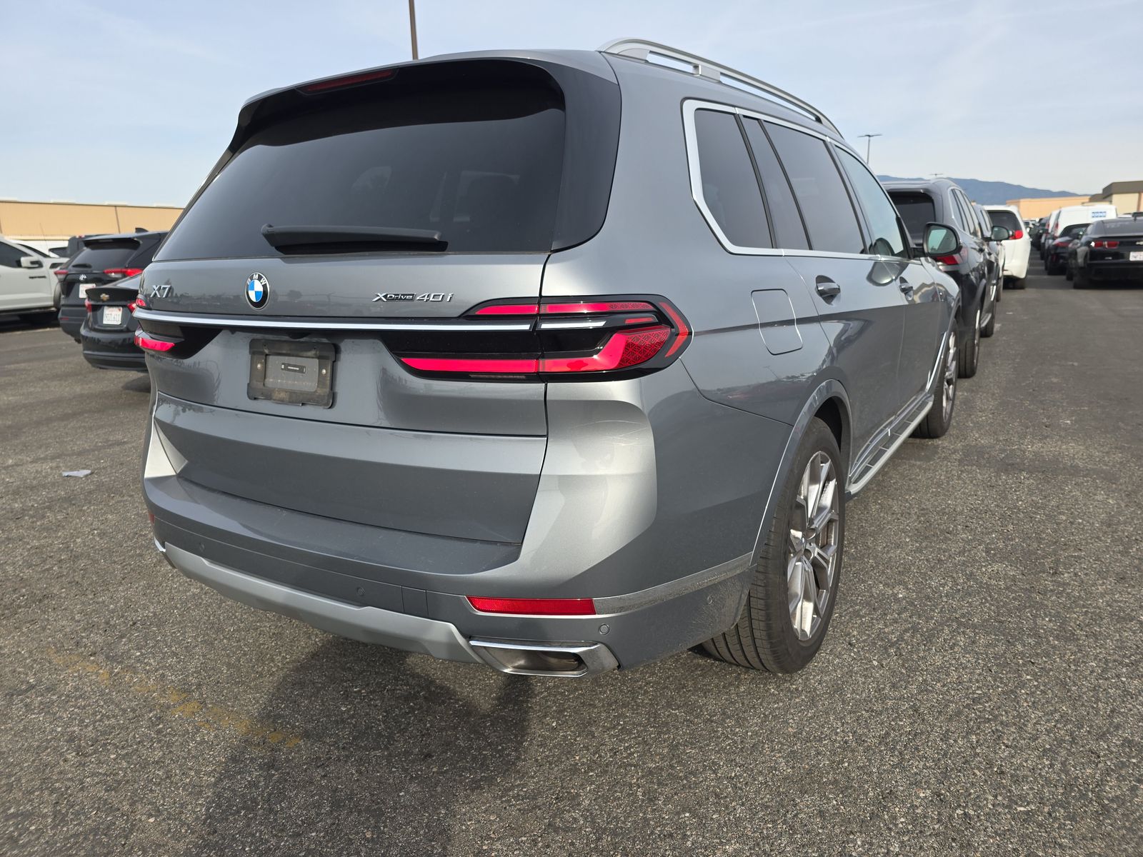 2025 BMW X7 xDrive40i AWD