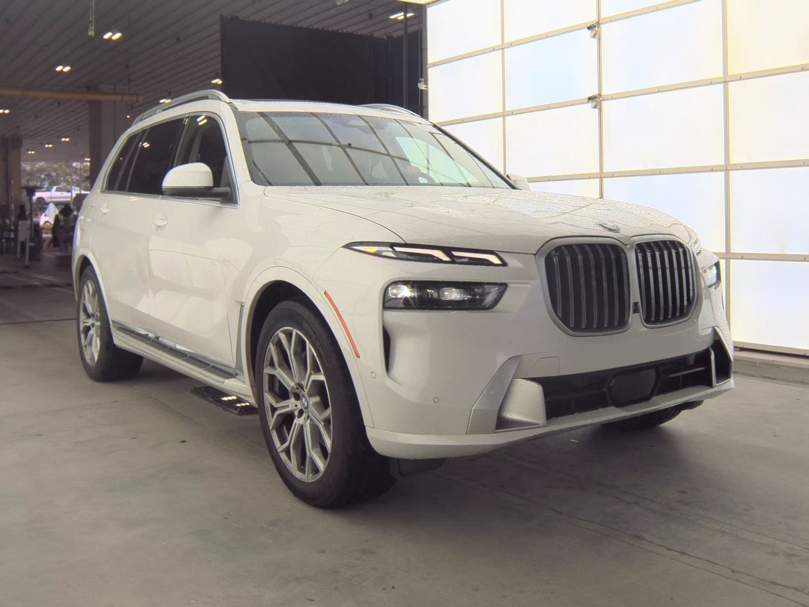2025 BMW X7 xDrive40i AWD