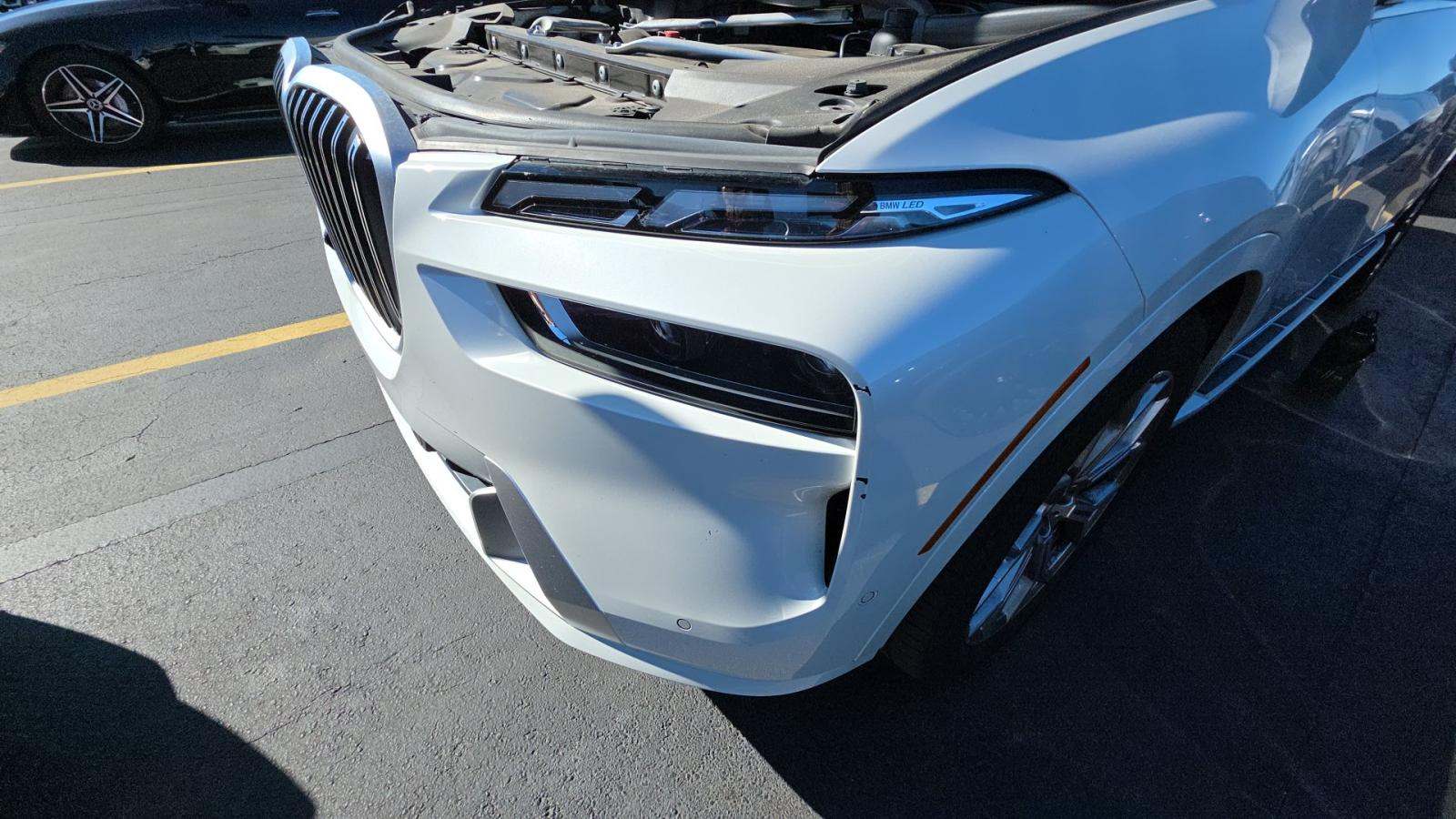 2025 BMW X7 xDrive40i AWD