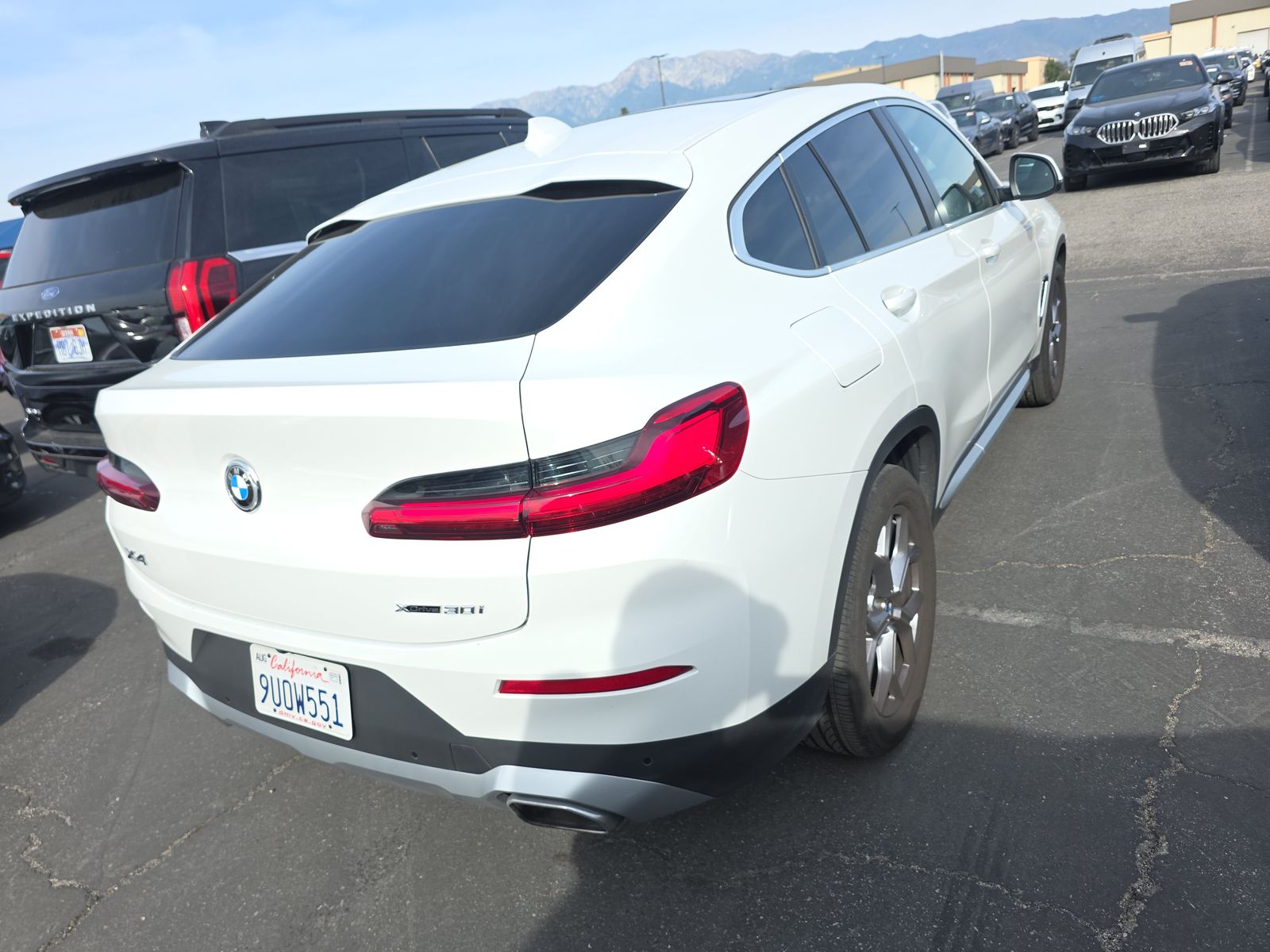 2025 BMW X4 xDrive30i AWD