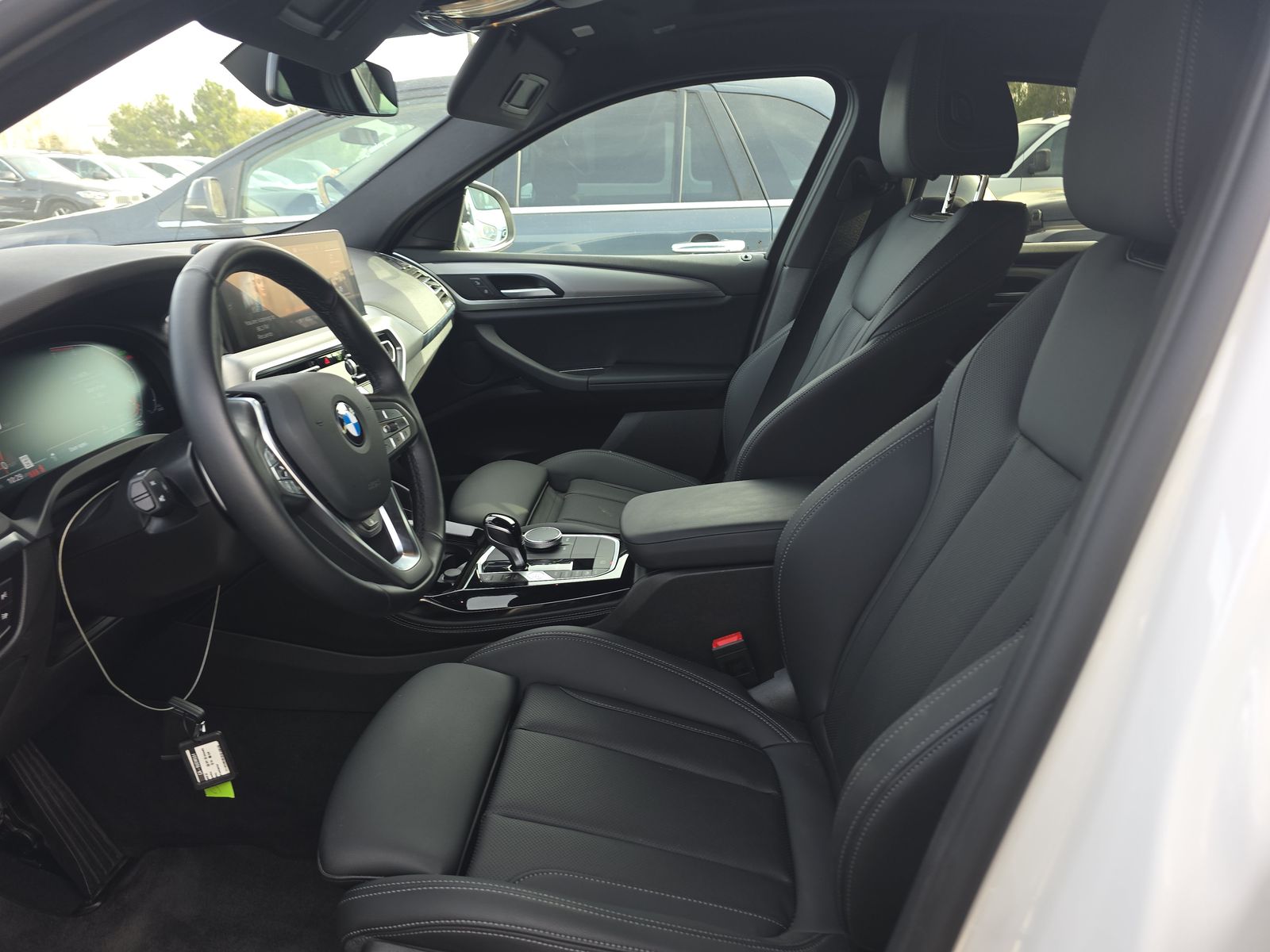 2025 BMW X4 xDrive30i AWD