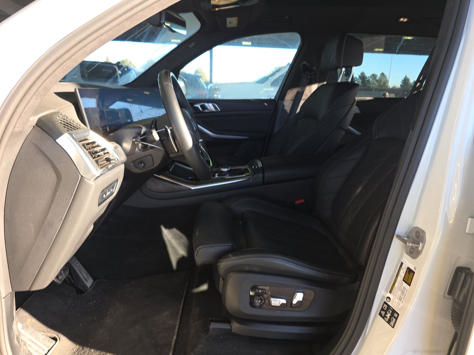 2025 BMW X7 xDrive40i AWD