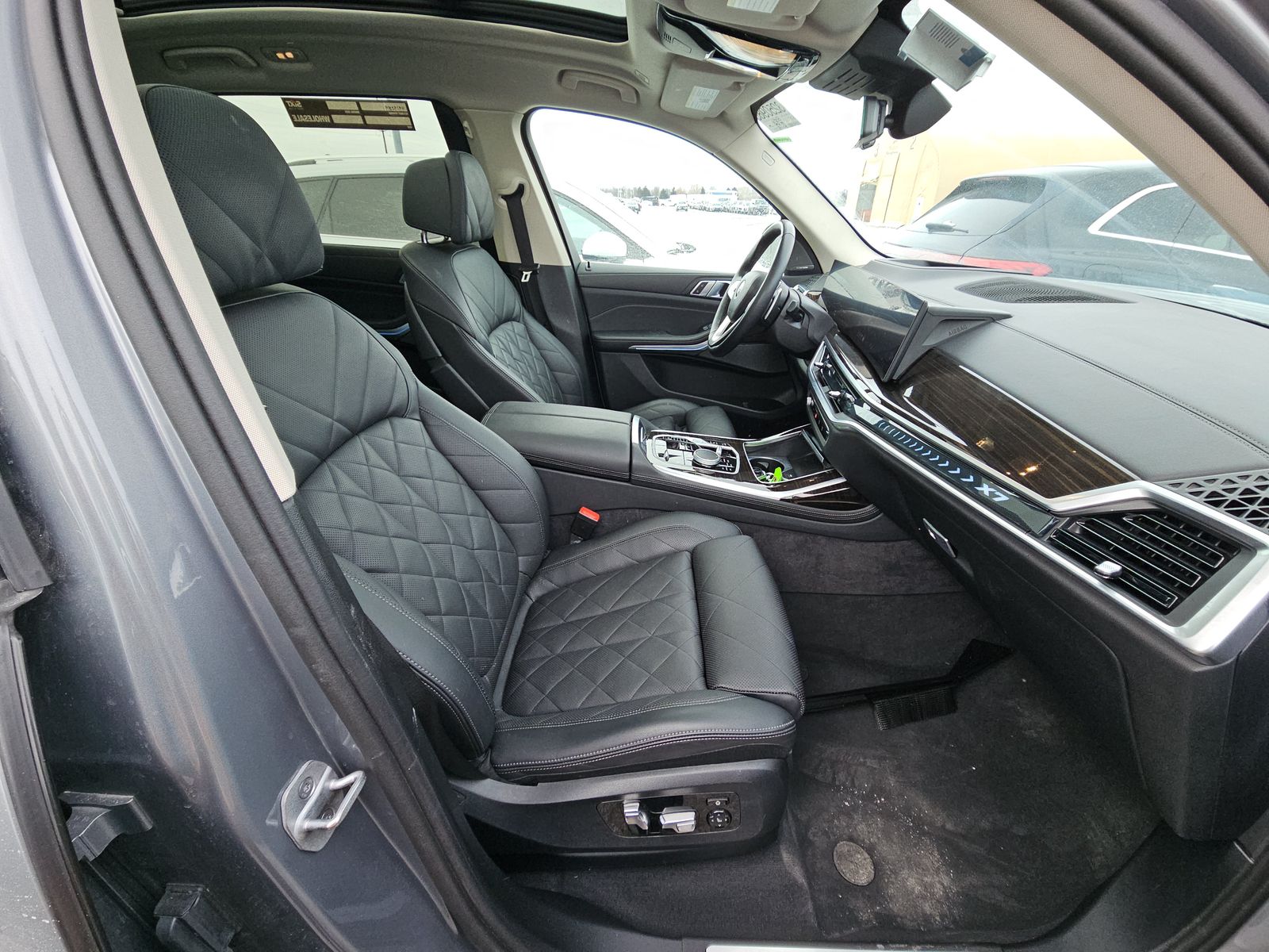 2025 BMW X7 xDrive40i AWD