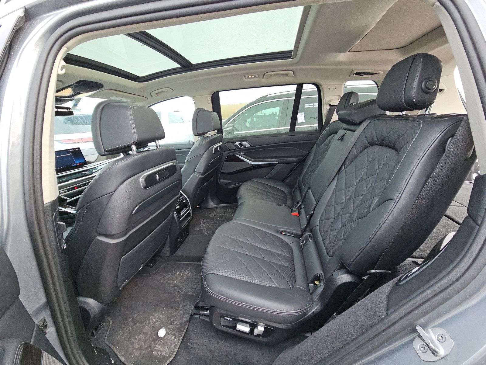 2025 BMW X7 xDrive40i AWD