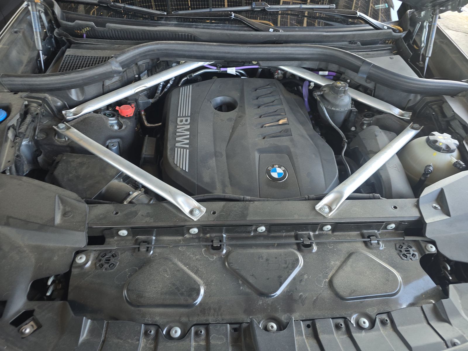 2025 BMW X7 xDrive40i AWD