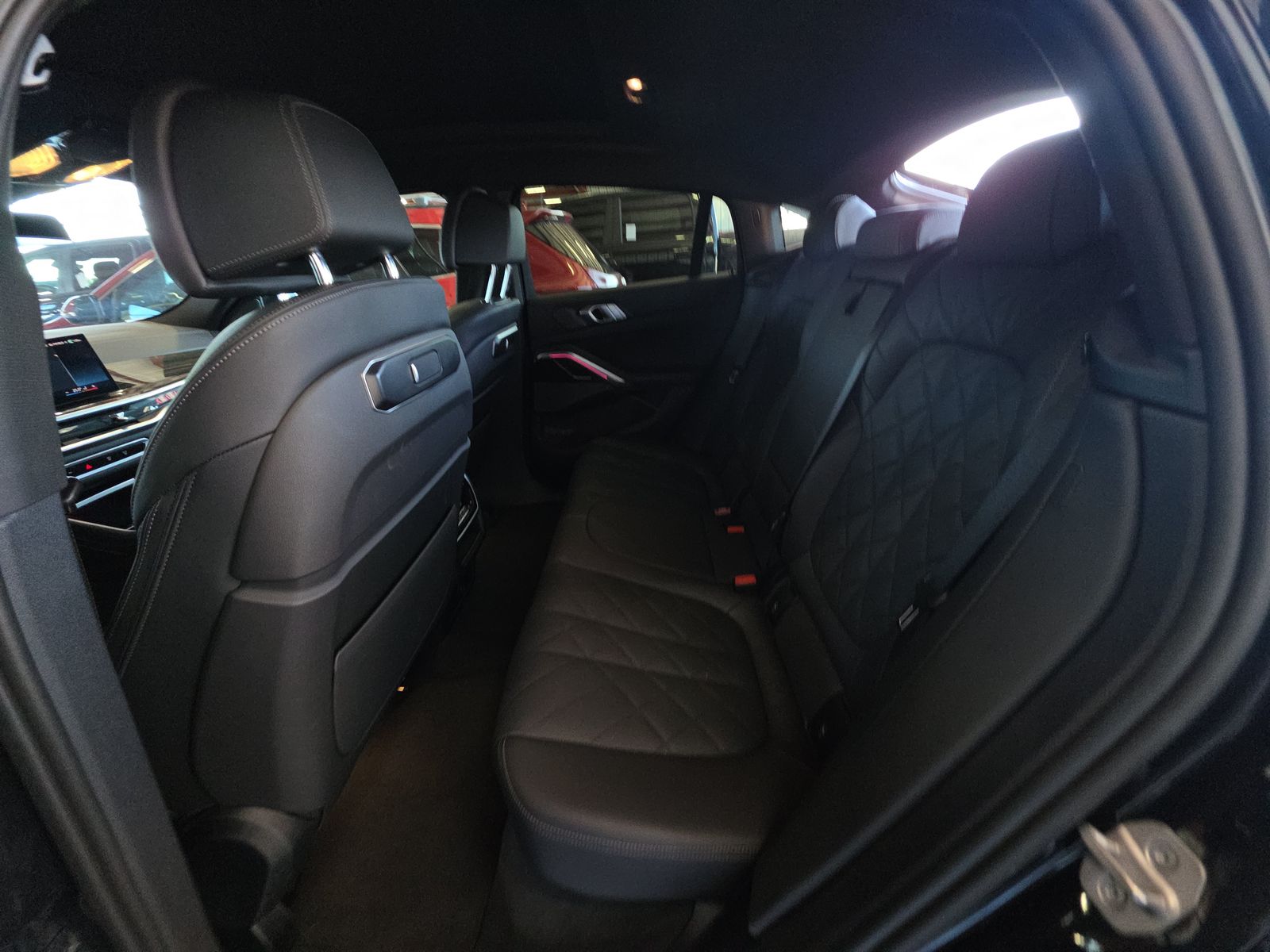 2025 BMW X6 xDrive40i AWD