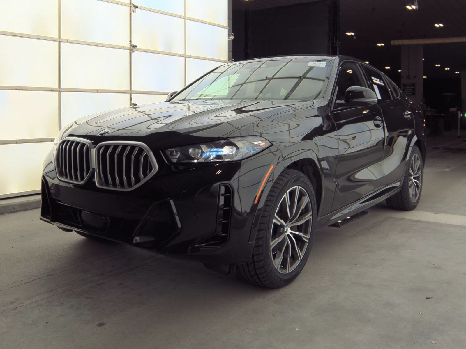 2025 BMW X6 xDrive40i AWD