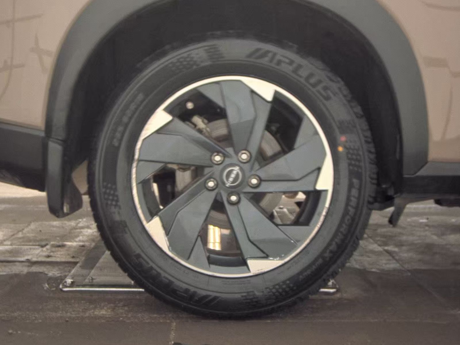 2024 Nissan Rogue SV FWD