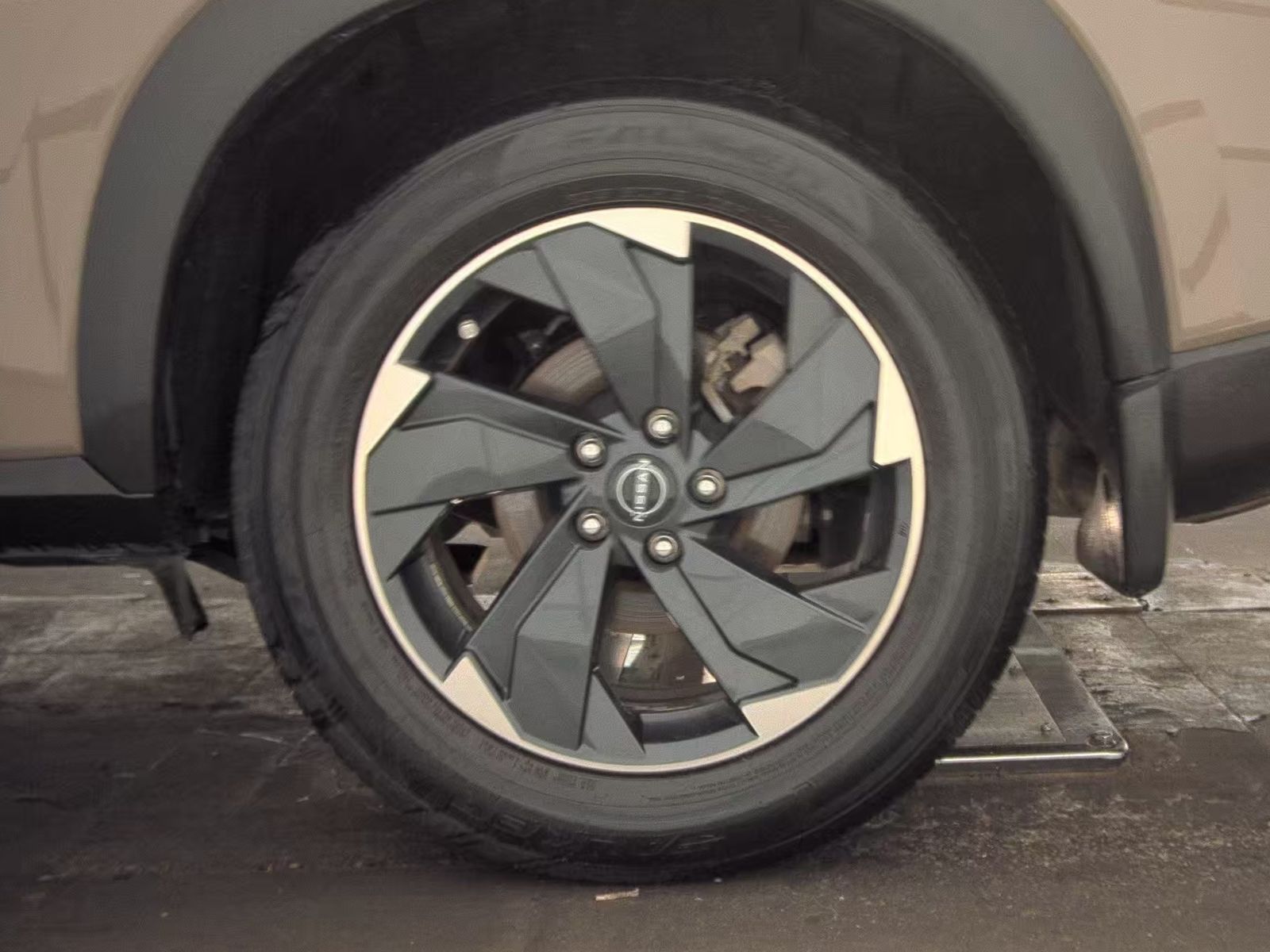 2024 Nissan Rogue SV FWD