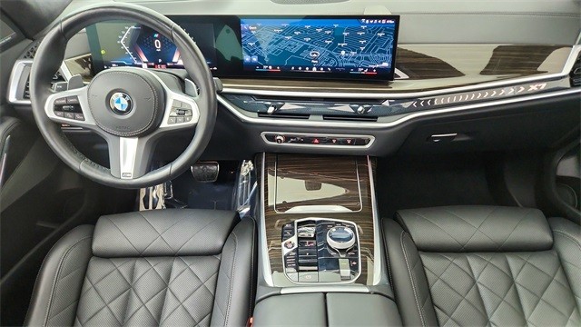 2024 BMW X7 xDrive40i AWD