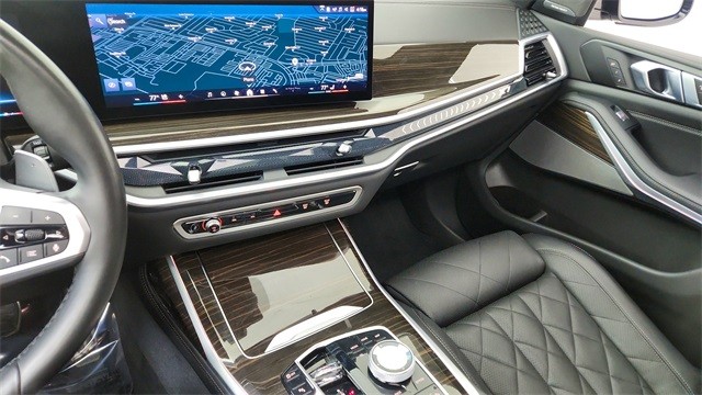 2024 BMW X7 xDrive40i AWD