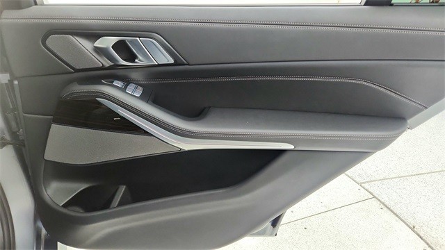 2024 BMW X7 xDrive40i AWD