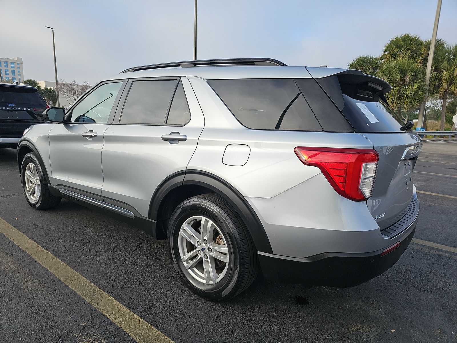 FORD EXPLORER - 7