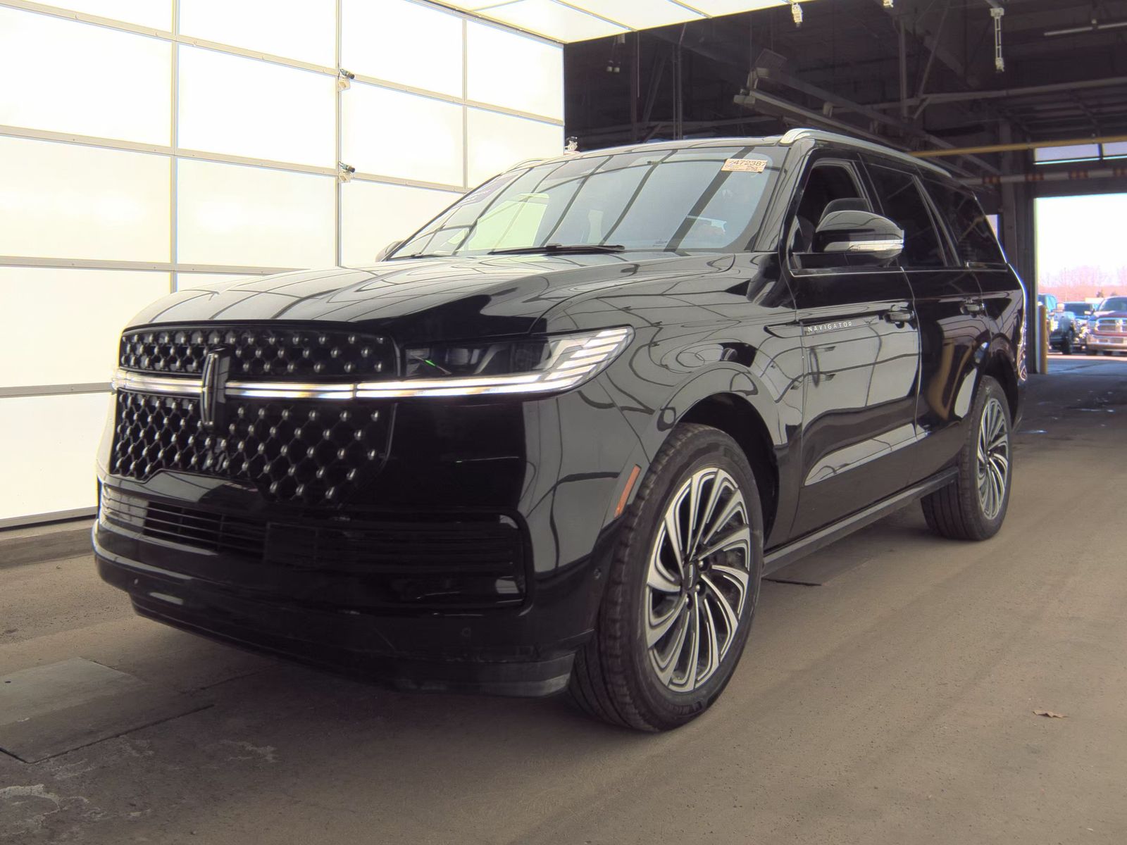 Awd Label 2025 Lincoln Navigator Black Label AWD 24083 miles - cumpără Auto din ...
