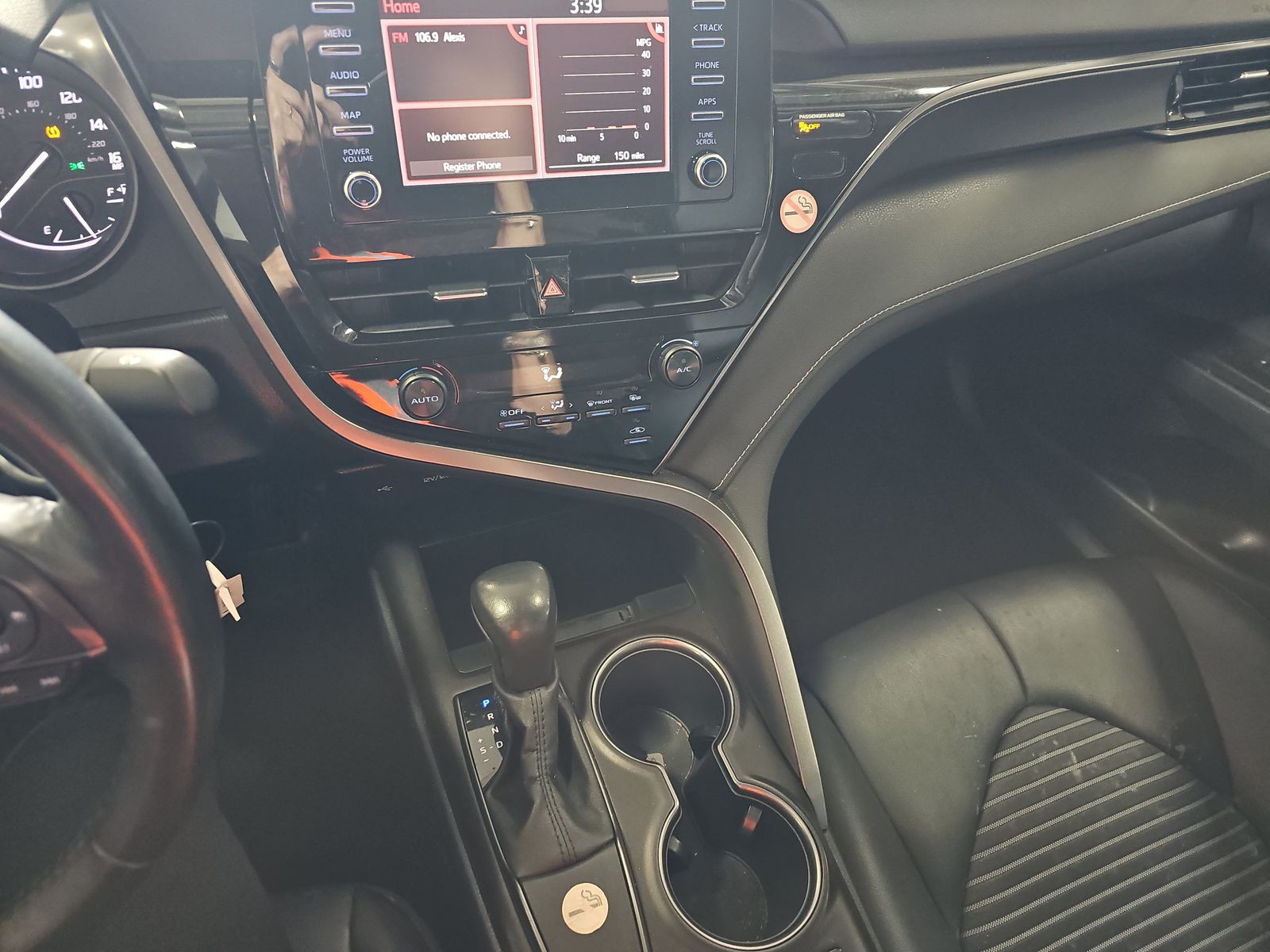 2022 Toyota Camry SE FWD