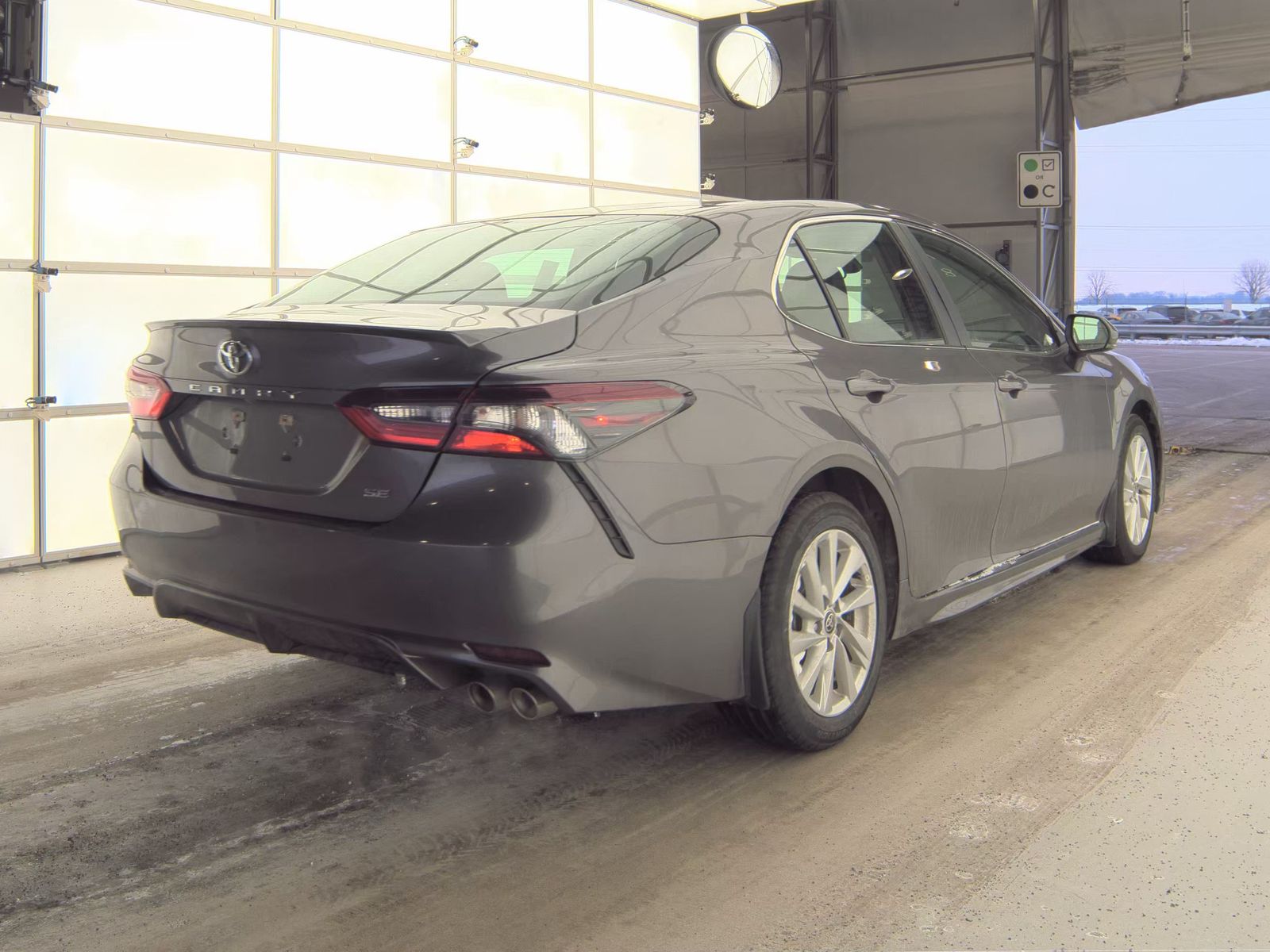 2022 Toyota Camry SE FWD