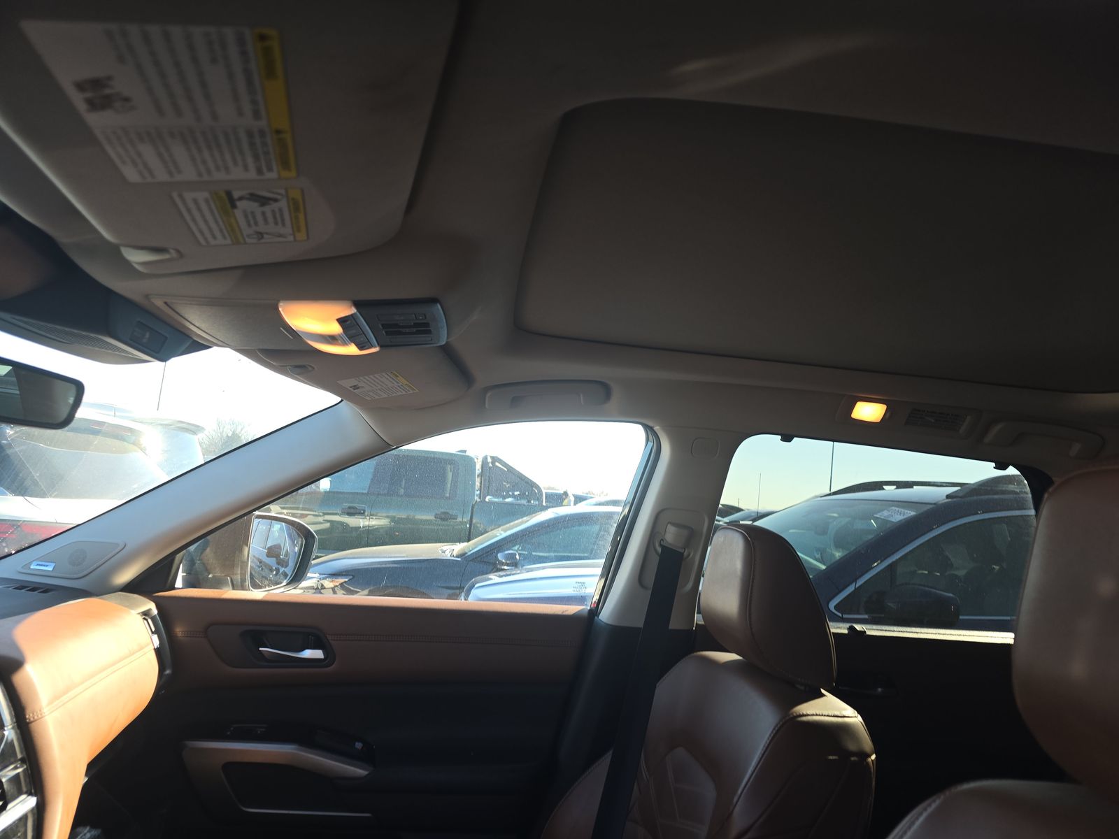 2025 Nissan Pathfinder Platinum FWD