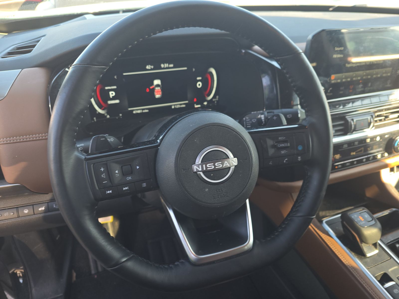 2025 Nissan Pathfinder Platinum FWD