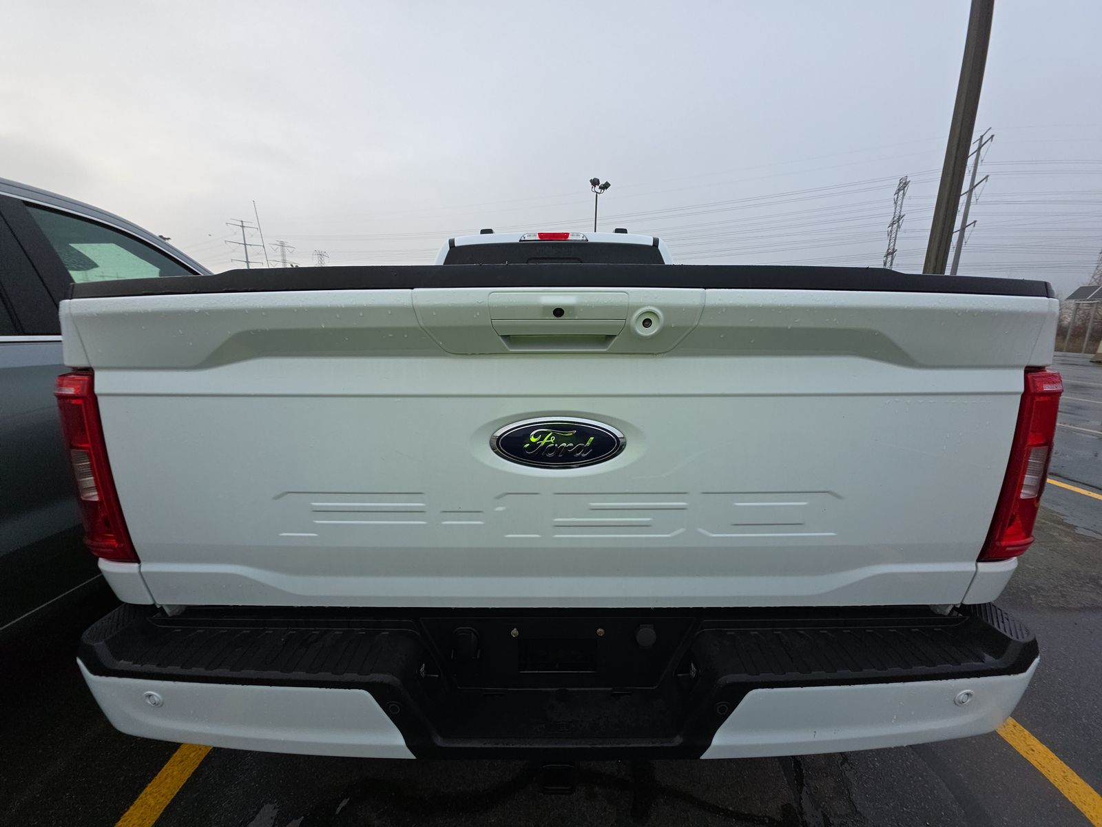 2023 FORD F150 XLT GAS WHITE SHORT BED SINGLE - Image 5