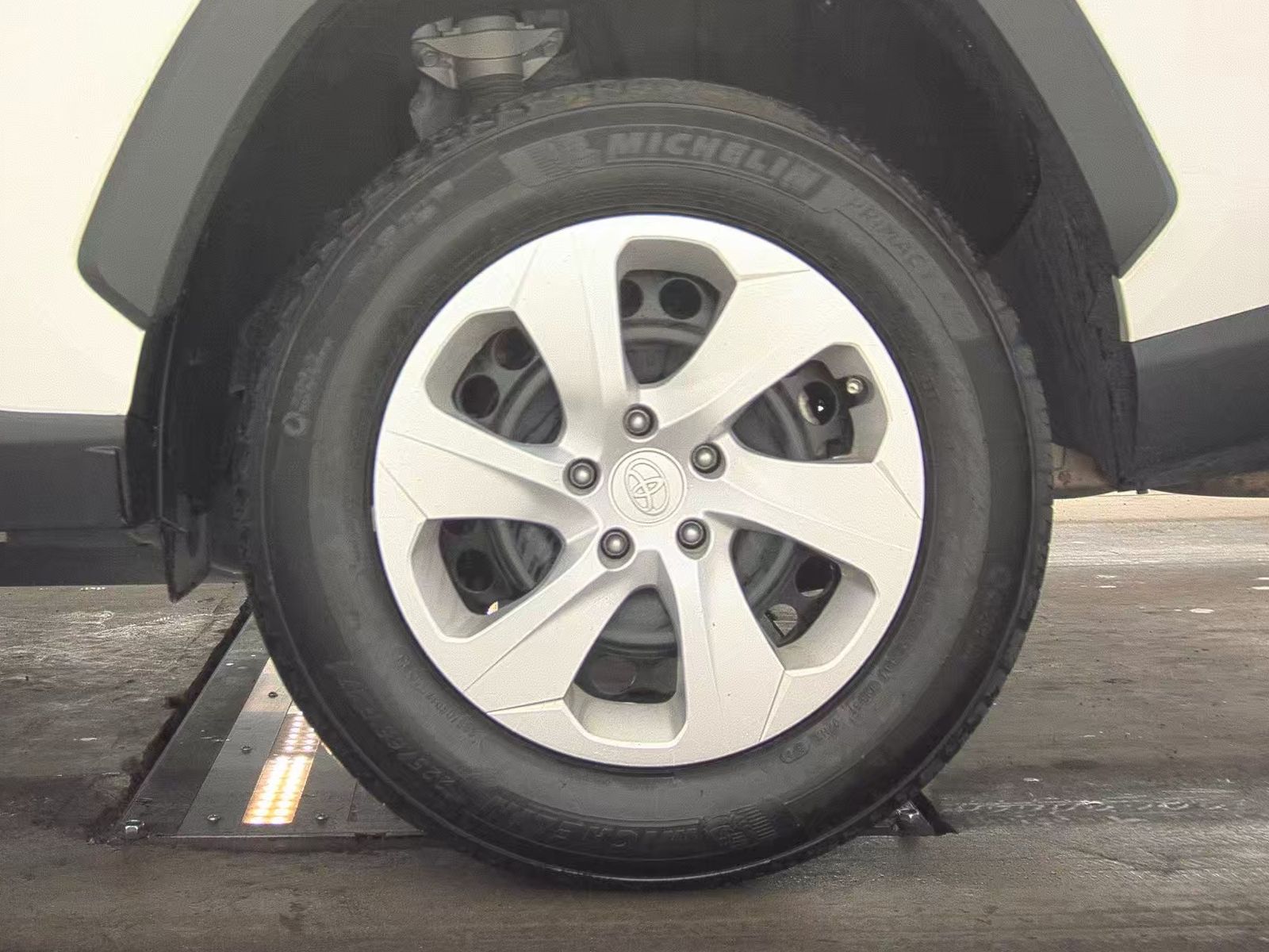 2024 Toyota RAV4 LE AWD