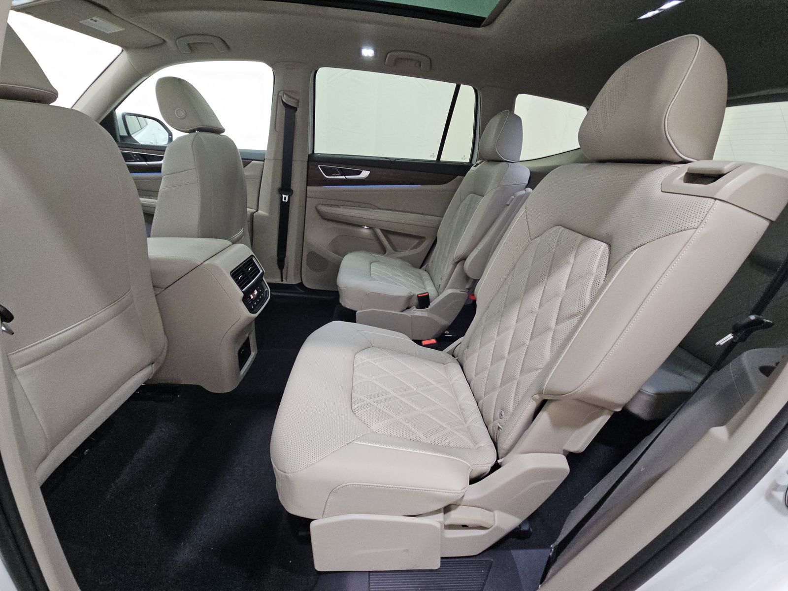 2025 Volkswagen Atlas 2.0T SEL Premium R-Line AWD