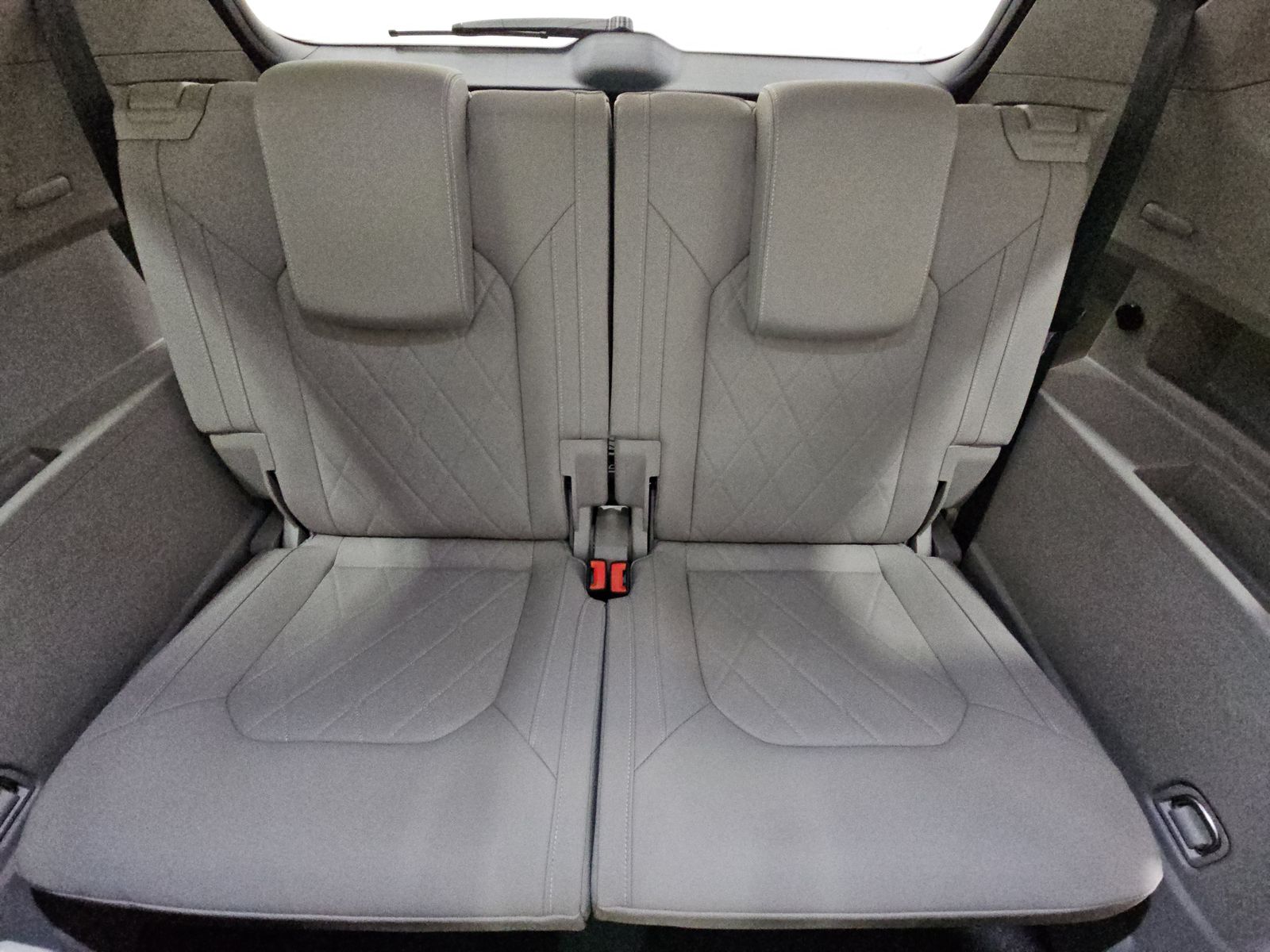 2025 Volkswagen Atlas 2.0T SEL Premium R-Line AWD